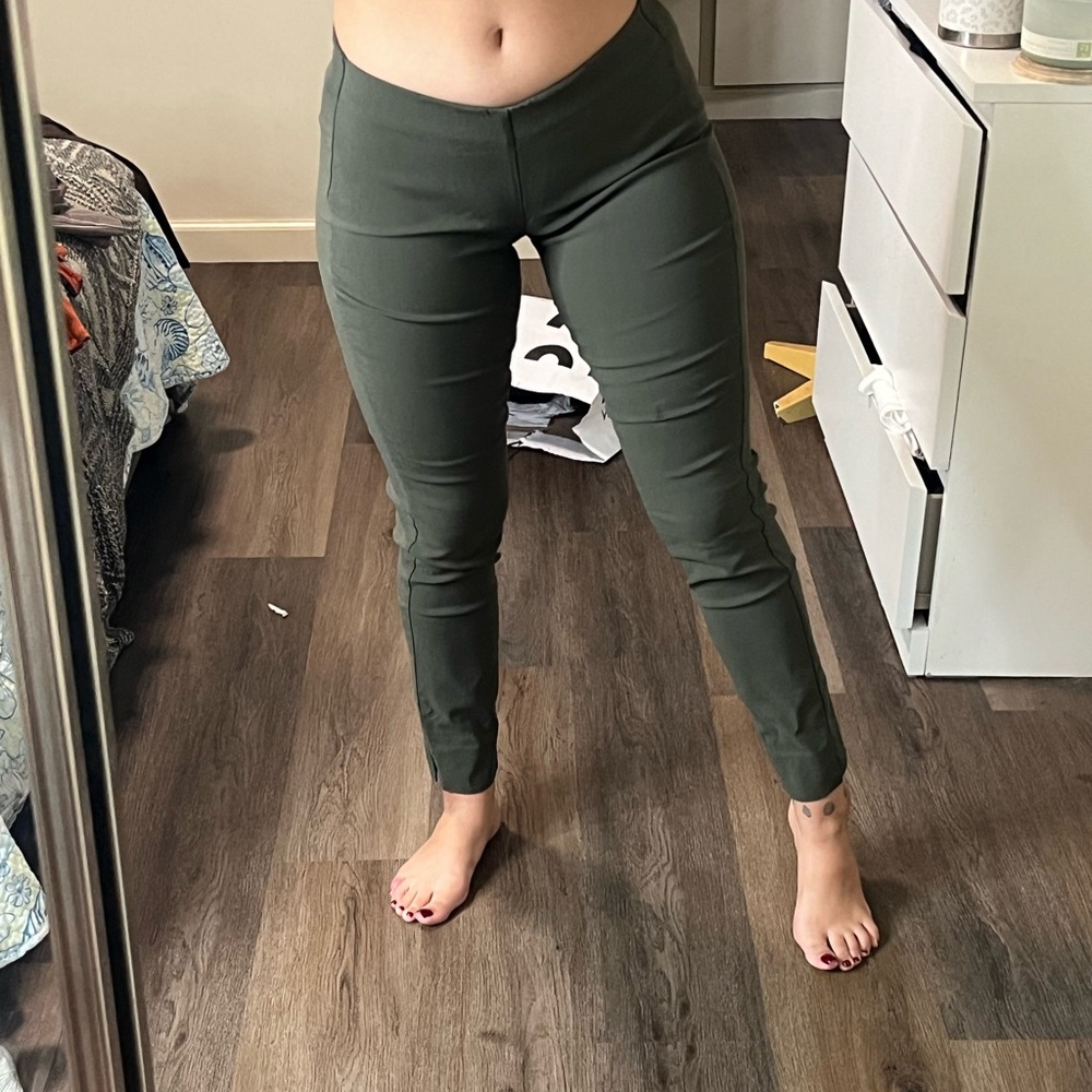 Who What Wear green low rise dress pants